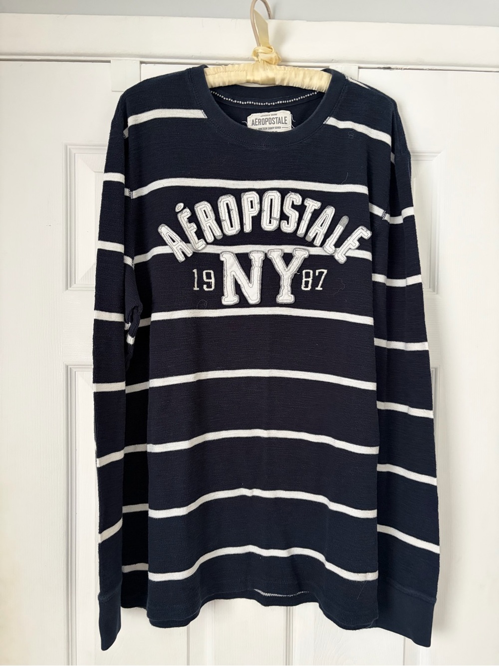 Vintage Men’s Aeropostale Navy & White Striped NY Crewneck Skater Sweater XL